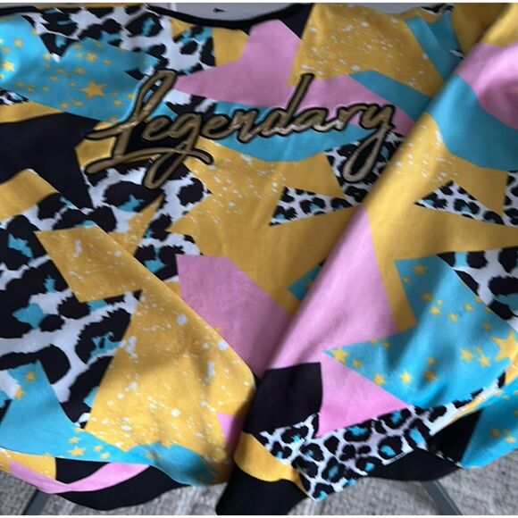 Switch Remarkable “Legendary” Graphic Sweatshirt Size 2X Bold Retro Animal Print - Picture 11 of 11